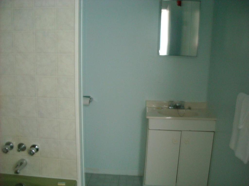 Motel Le Noroit L'Anse-au-Griffon Habitación foto